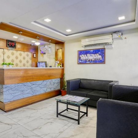 Hotel Dwarika Inn Indaur Kültér fotó