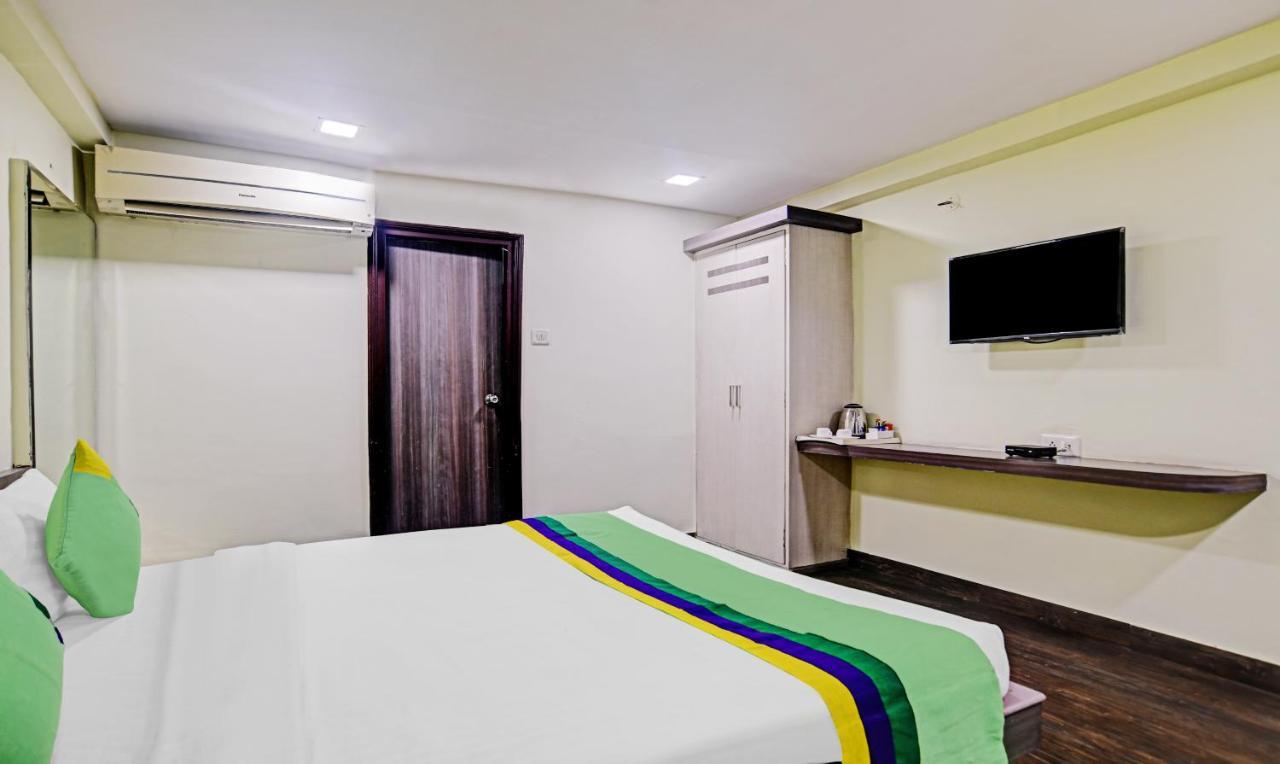 Hotel Dwarika Inn Indaur Kültér fotó
