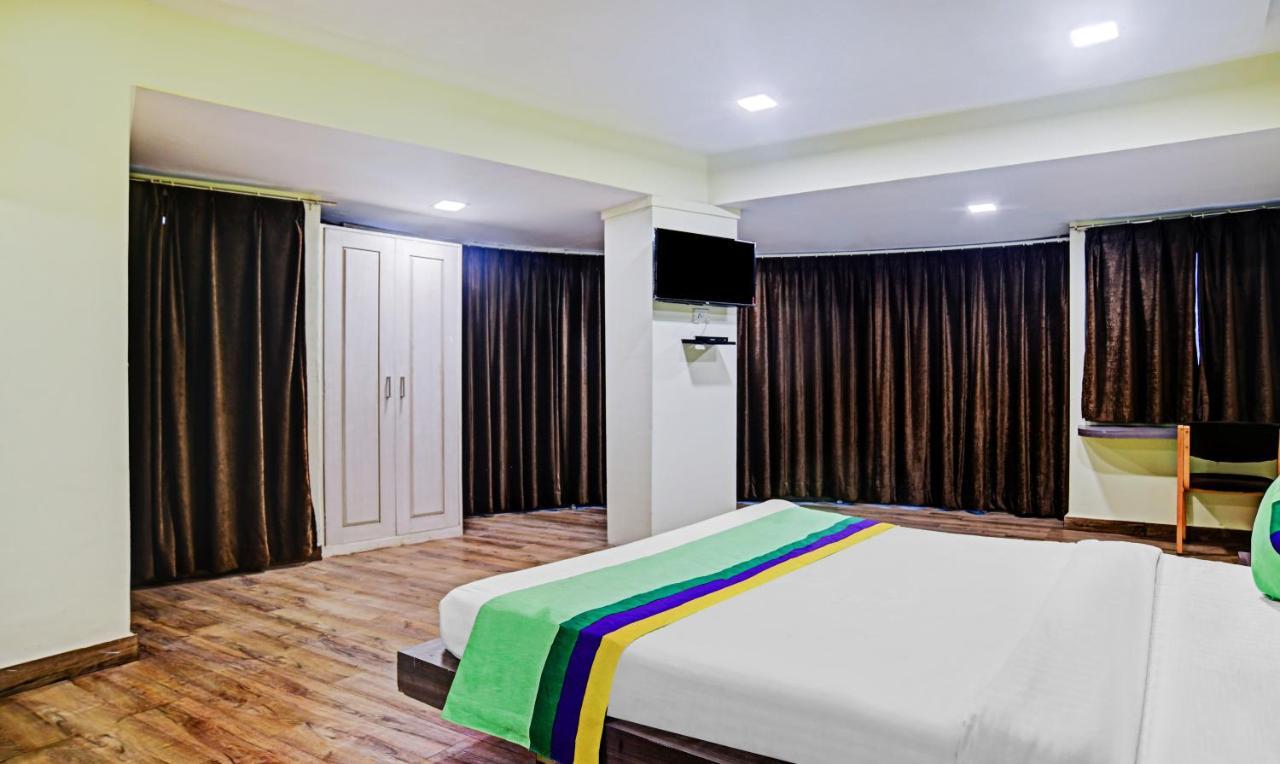 Hotel Dwarika Inn Indaur Kültér fotó