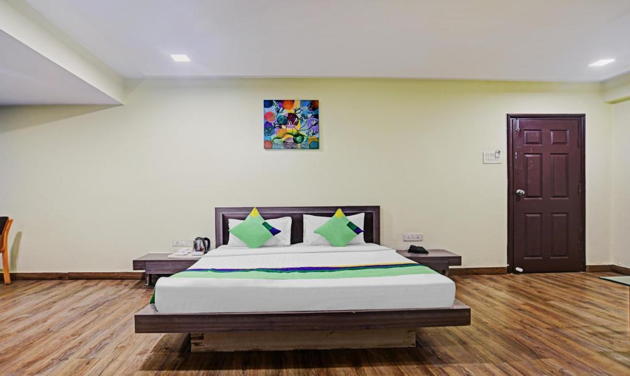 Hotel Dwarika Inn Indaur Kültér fotó
