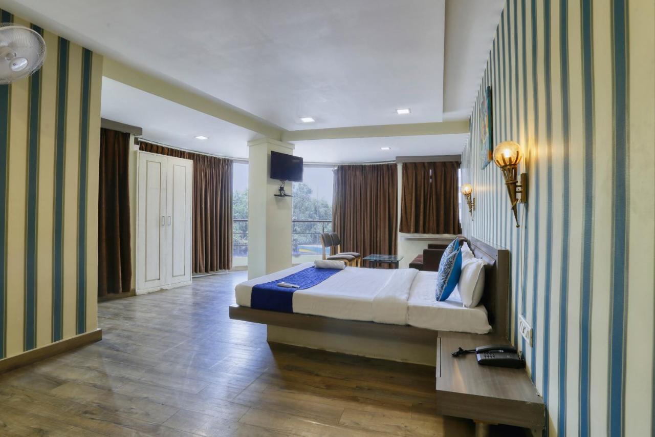 Hotel Dwarika Inn Indaur Kültér fotó