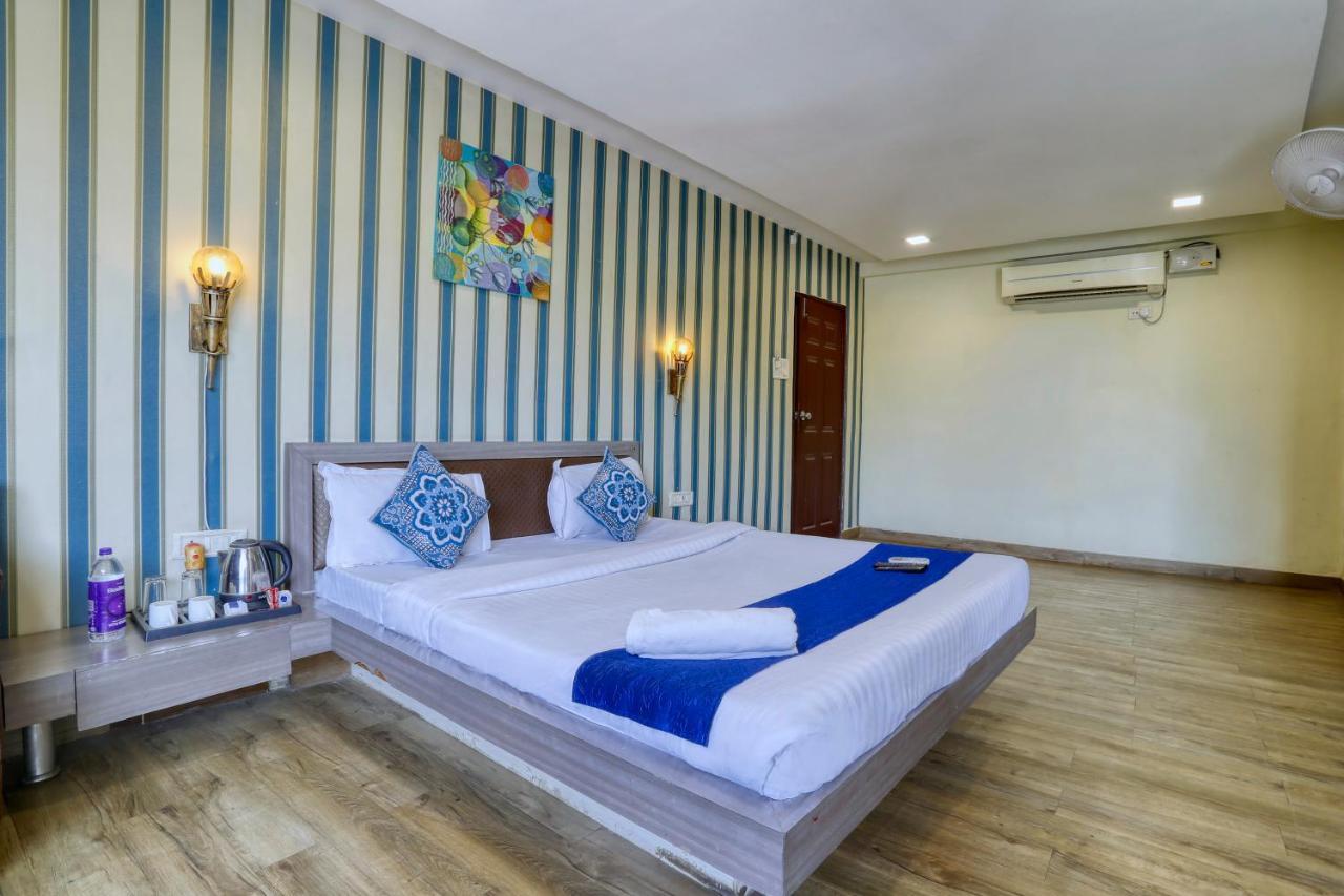 Hotel Dwarika Inn Indaur Kültér fotó