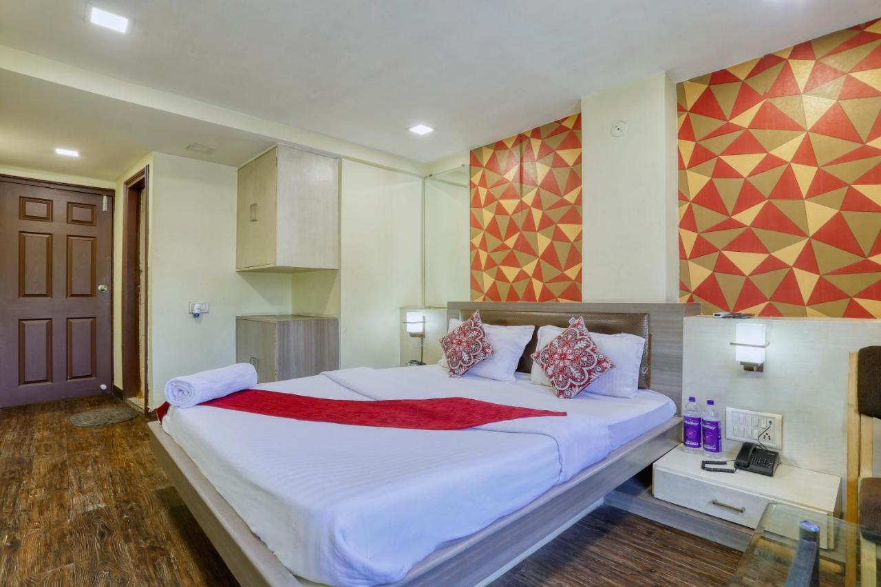 Hotel Dwarika Inn Indaur Kültér fotó