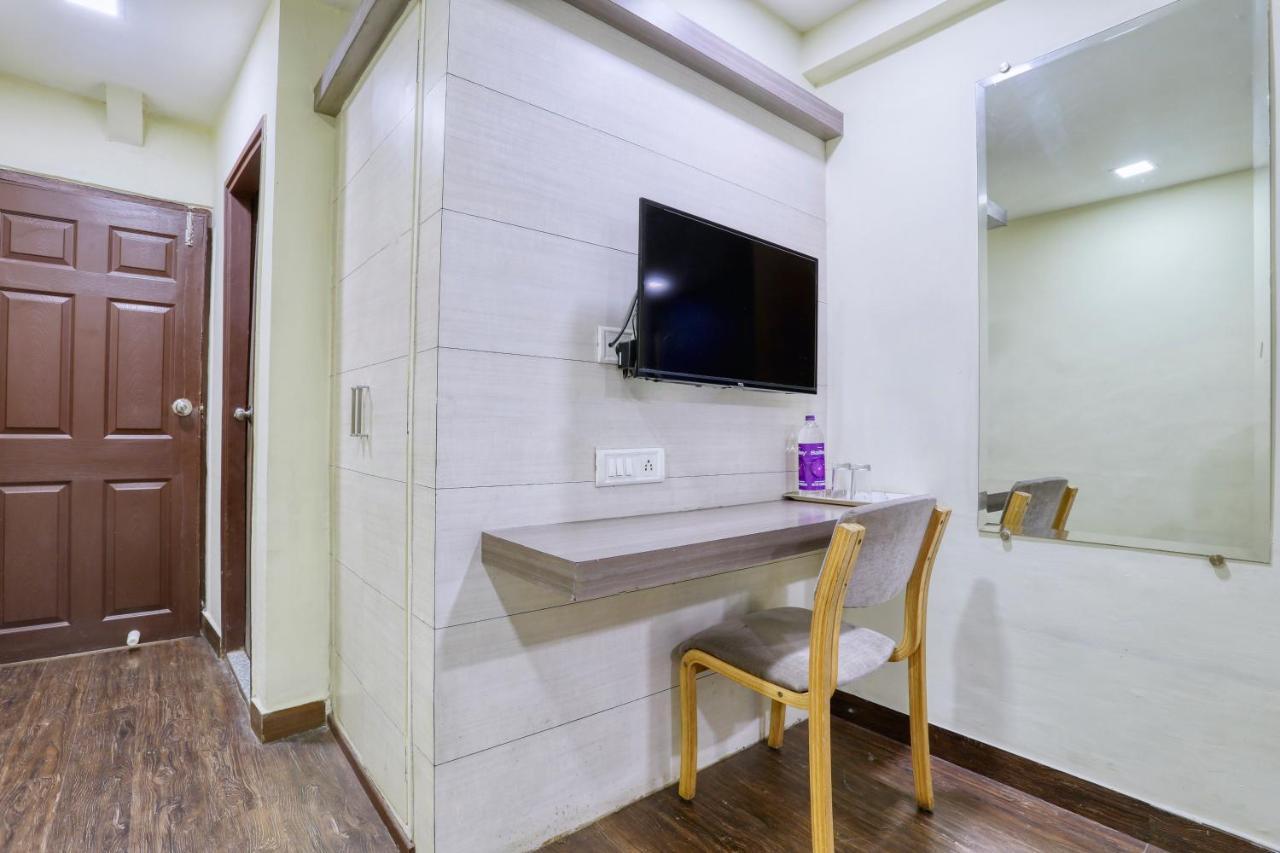 Hotel Dwarika Inn Indaur Kültér fotó