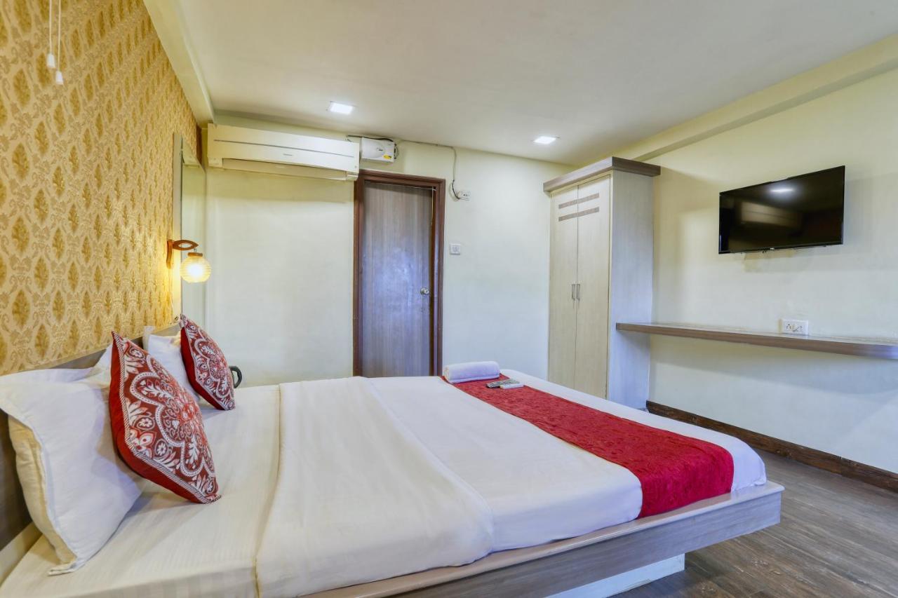 Hotel Dwarika Inn Indaur Kültér fotó