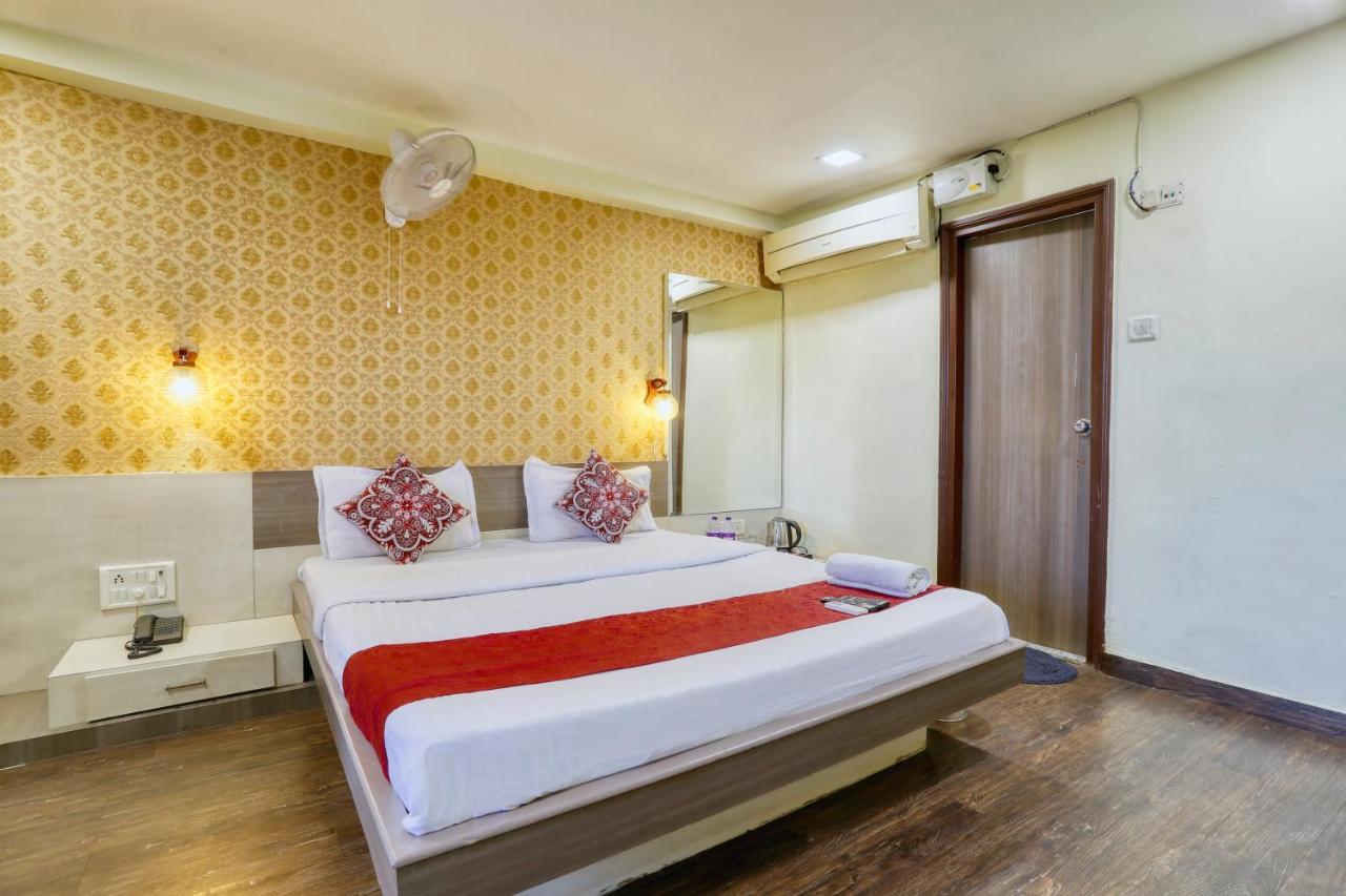 Hotel Dwarika Inn Indaur Kültér fotó